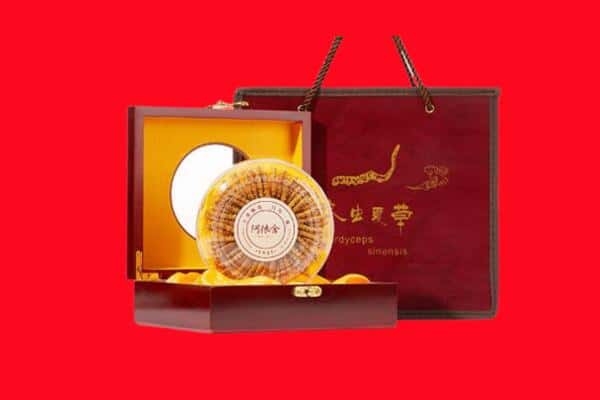 诚信求购:龙凤区高价回收冬虫夏草是按克吗